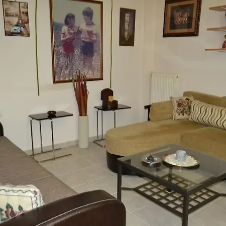 Vasiliki's Cozy * Nea Michaniona